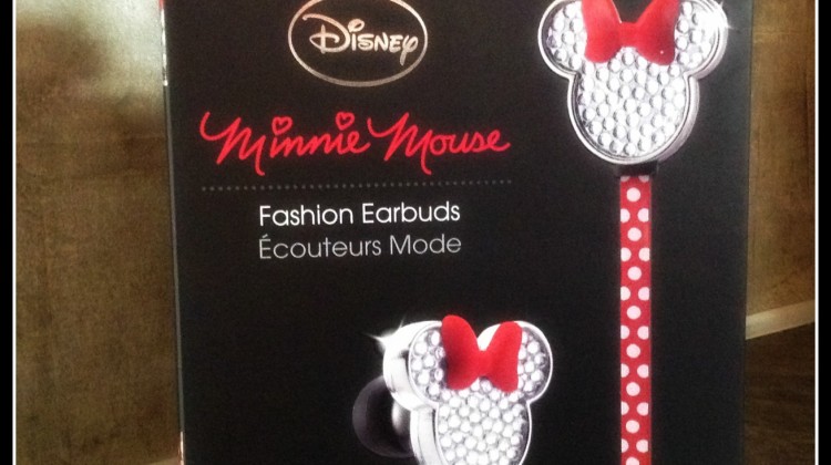 Mom Does Reviews #Review of eKids' Minnie Mouse Fashion Earbuds #MinnieMouseFashion