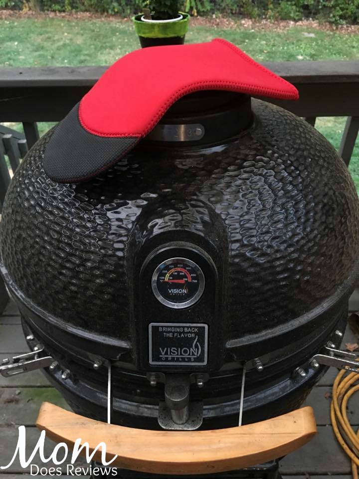 builtny-mitt-on-grill