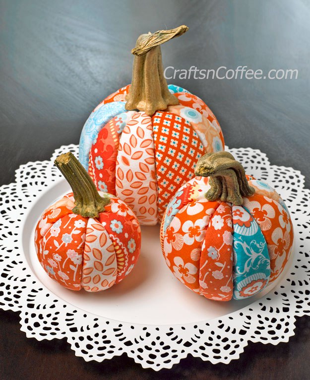 DIY NO SEW Patchwork Pumpkins from Crafts 'n Coffee