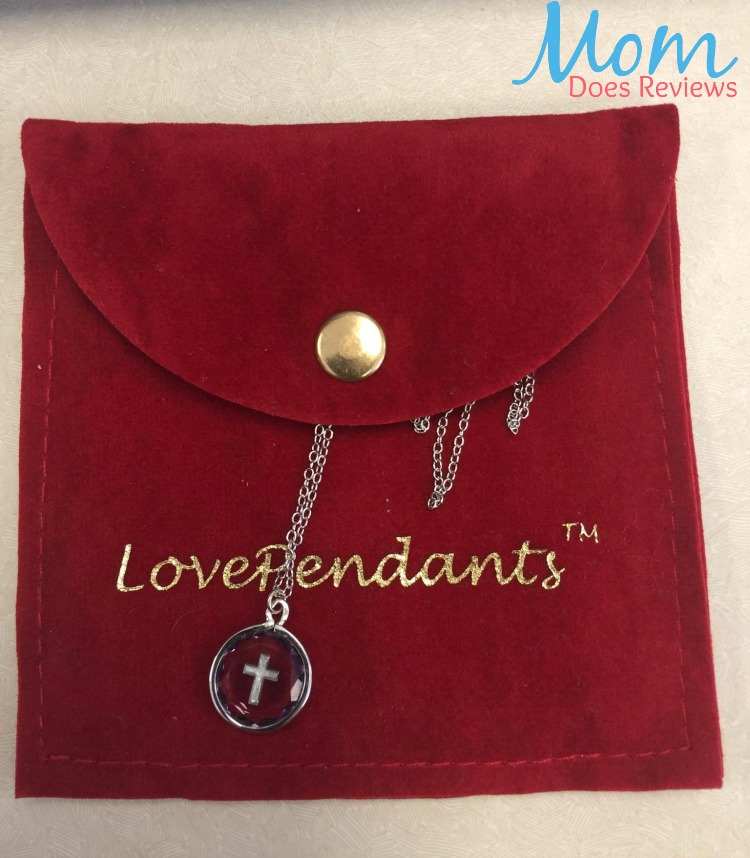 love-pendants-necklace