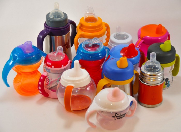 extra-bottles-nipples-and-sippy-cups-if-appropriate