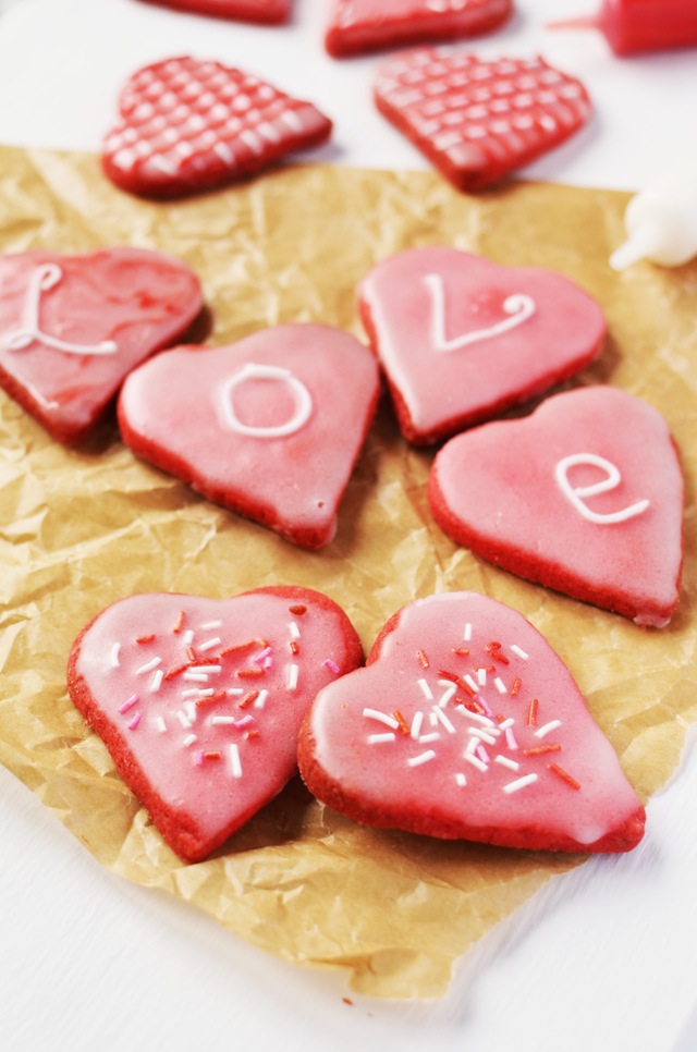 easy-to-make-valentines-cookies-1_b