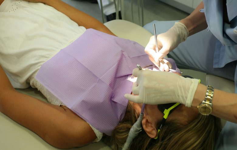 Dear Dentist: 4 Tips for Choosing a New Family Dentist after a Move