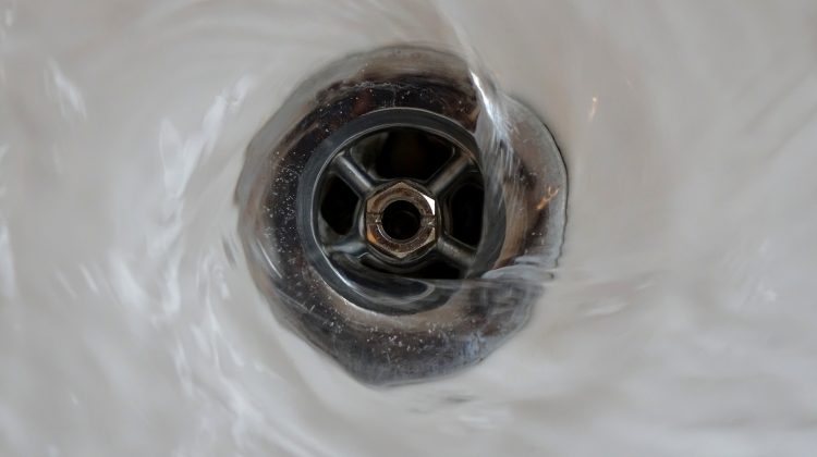 How to Deal with Different Types of Plumbing Problems in Your Home