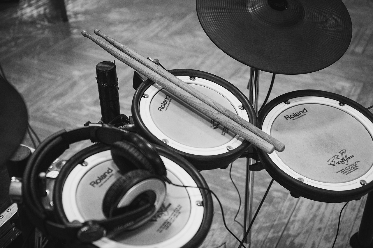 Picking a drum set for your kid? Here’s why you need to think of going for electronic drum sets