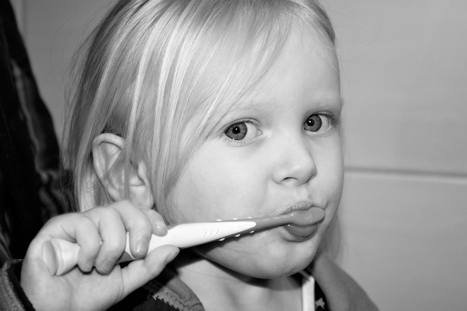 How to Get Children to Brush Their Teeth Even if They Don’t Want To
