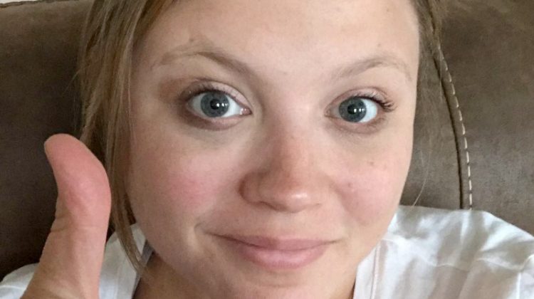Give Mom a Facial Lift at Home with Co2Lift Mask by Lumisque