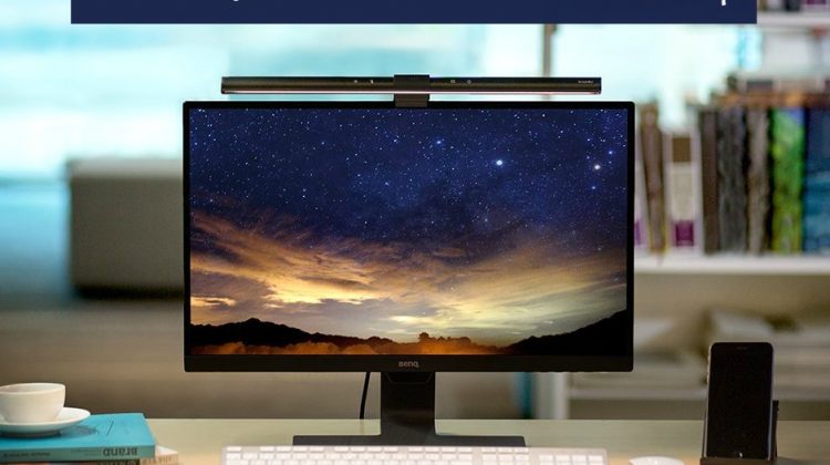 Win a BenQ ScreenBar e-reader LED lamp