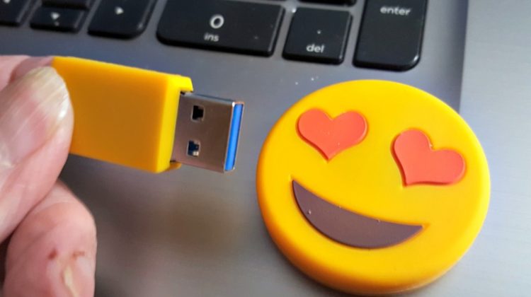 Fun Emoji Flash Drives with USB Memory Direct