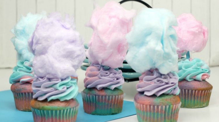 Extreme Cotton Candy Cupcakes