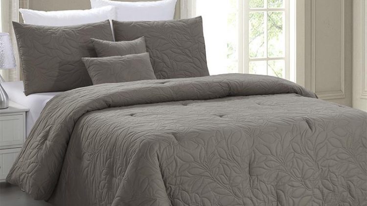 Latest Bedding Makes Dads Happy Without the Flowery Comforter Sets! #SuperDadGifts19