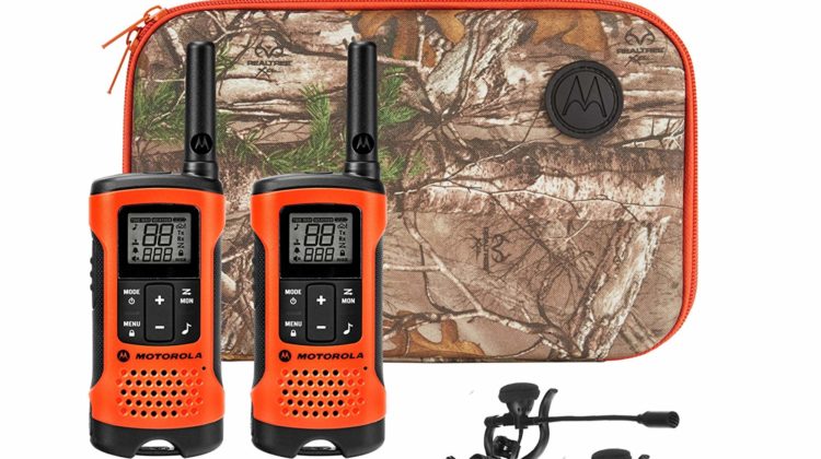 Motorola Talkabout T265 Rechargeable Two-Way Radio Bundle