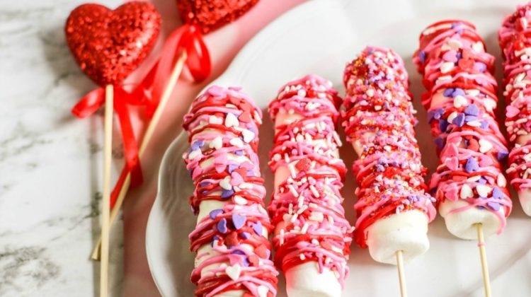 Valentine’s Day Marshmallow Pops Recipe