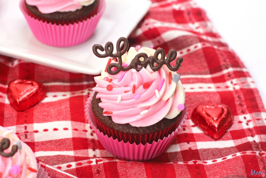 Valentine Love Cupcakes Recipe & Tutorial