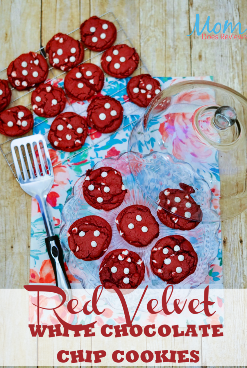 Red Velvet White Chocolate Chip Cake Mix Cookies #dessert #sweets #redvelvet