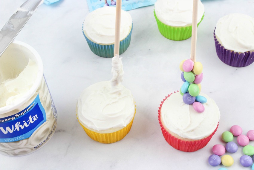 Gravity M&M Easter Cupcakes Recipe process