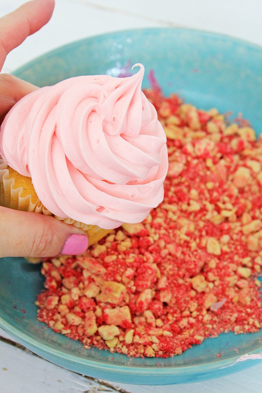 Strawberry Shortcake Cupcakes process