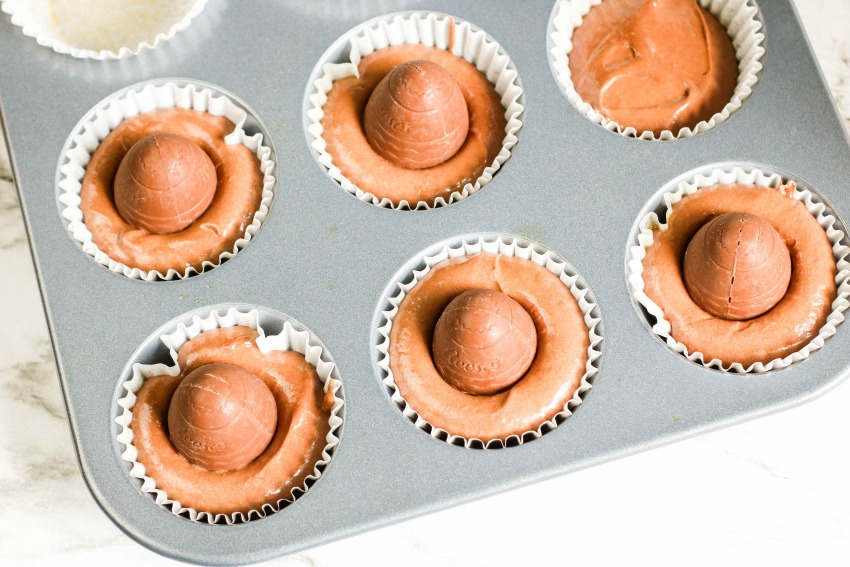 Hidden Reese's Egg Cupcakes process