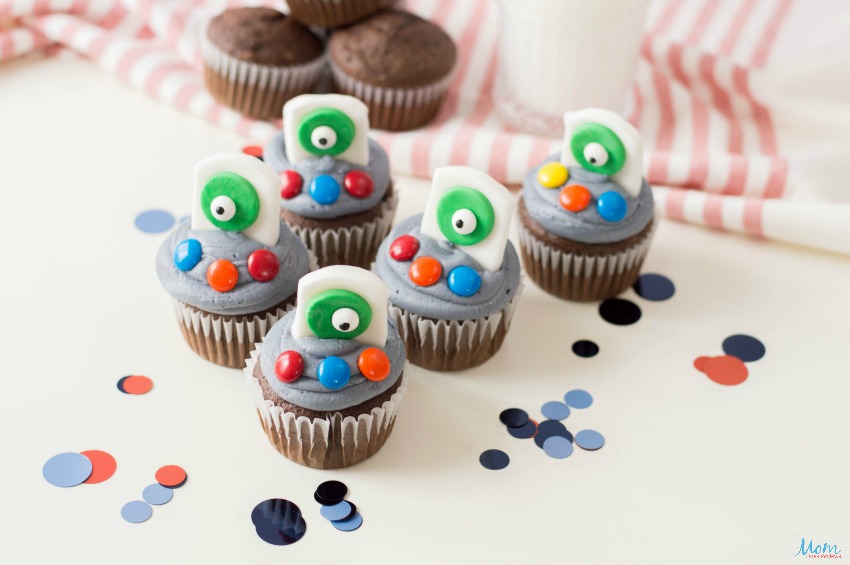 Fun UFO Cupcake Recipe the Kids will Love!