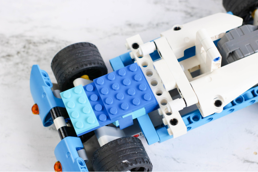 LEGO Pull-Back Indy Car Craft process