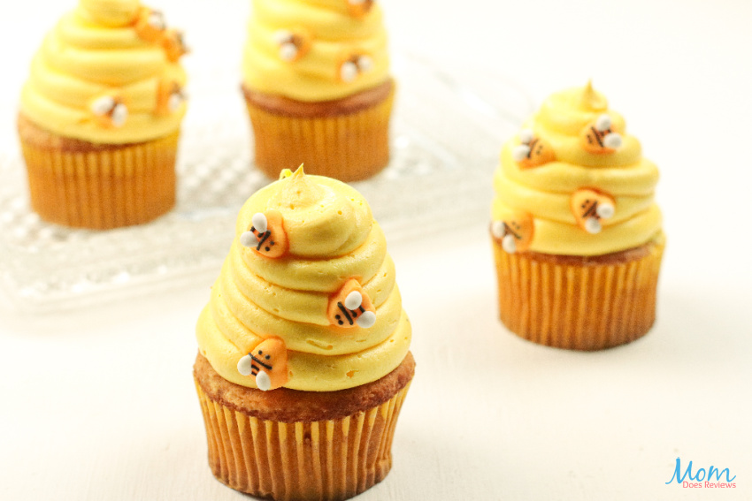 Honey Cinnamon Bumblebee Cupcakes with Honey Cinnamon Cream Cheese Frosting Recipe