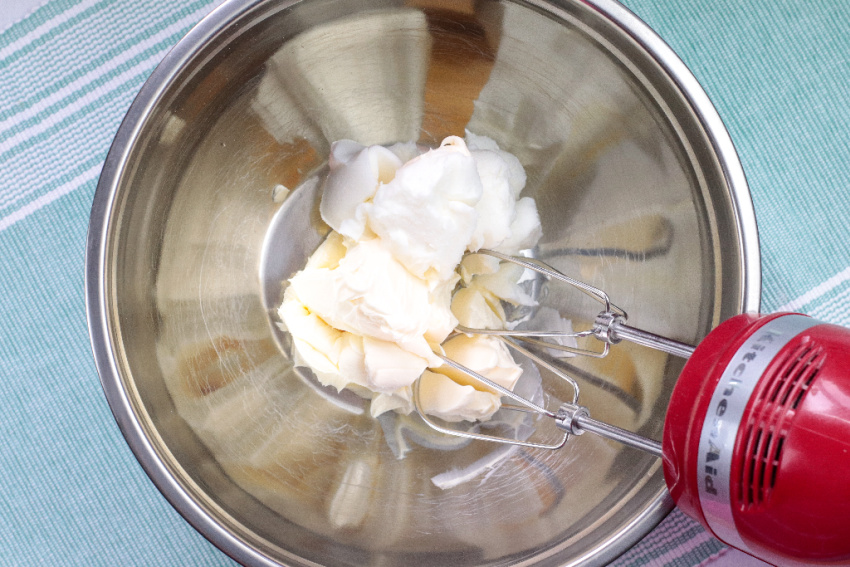 Honey Cinnamon Cream Cheese Frosting process