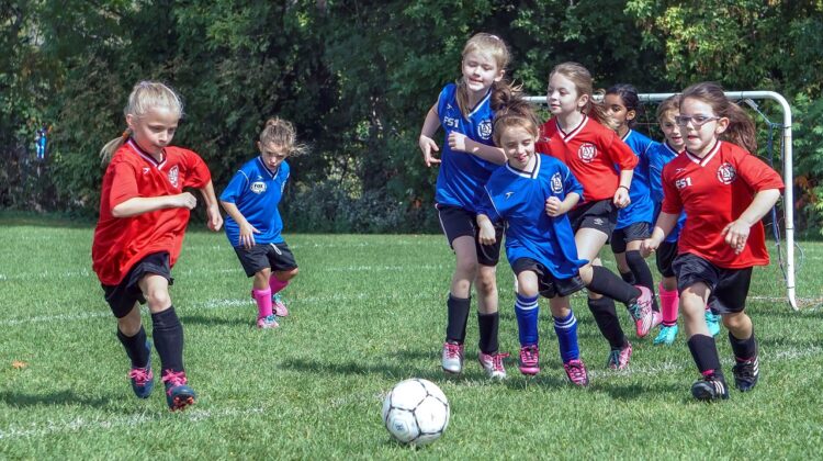 How to Encourage (Not Pressure) Your Child in a Sport