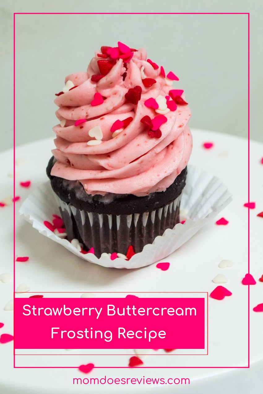 Strawberry Buttercream Frosting #Recipe #homemadefrosting #desserts