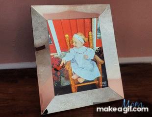 Keeping Connected with Family Using the Nixplay Smart Photo Frame