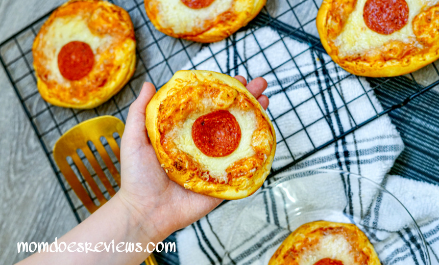How to Make Air Fryer Biscuit Pepperoni Pizza 