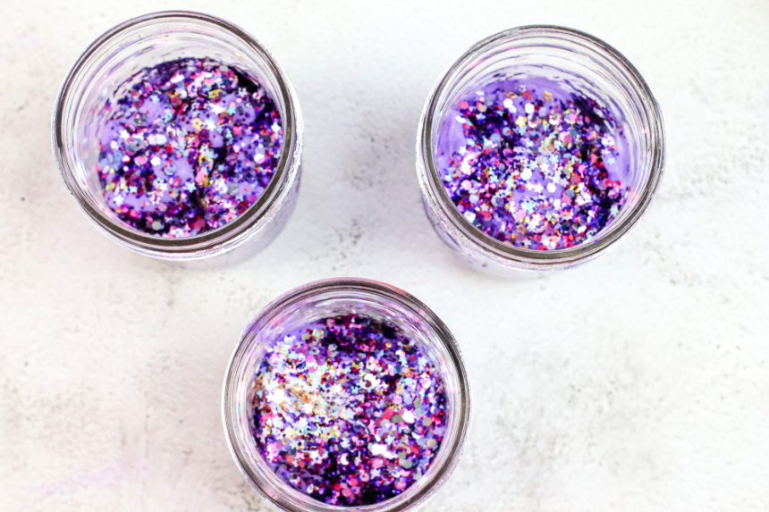 DIY Kids Glittery Ombre Galaxy Jars