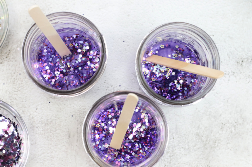 DIY Kids Glittery Ombre Galaxy Jars