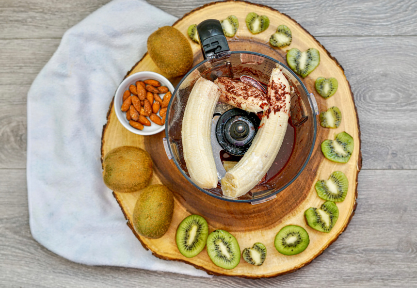 Kiwi Açaí Berry Smoothie Bowl