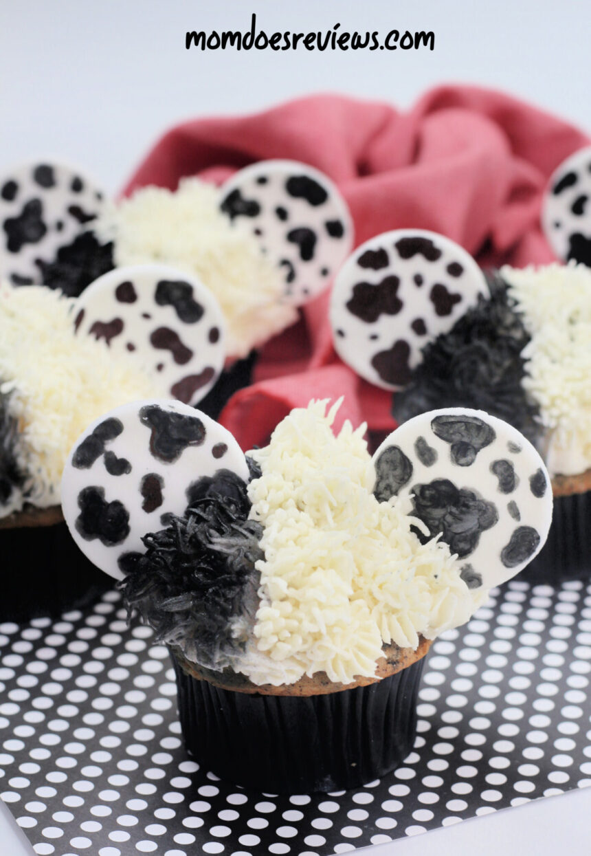 Cruella De Ville Cupcakes #Cruella #recipe #cupcakedecorating
