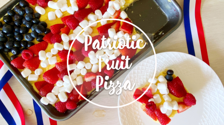 Patriotic Fruit Pizza #desserts #funfood #patrioticdessert