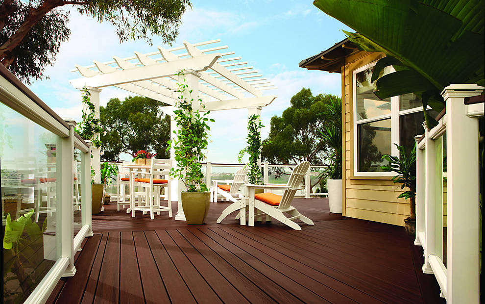 Make it Last! 4 Essential Tips for Deck Care