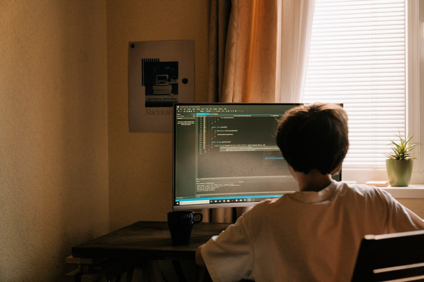6 Reasons Kids Should Start Coding 