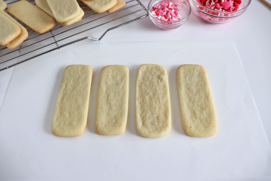 LOVE Sugar Cookie Tutorial (with Royal Icing)