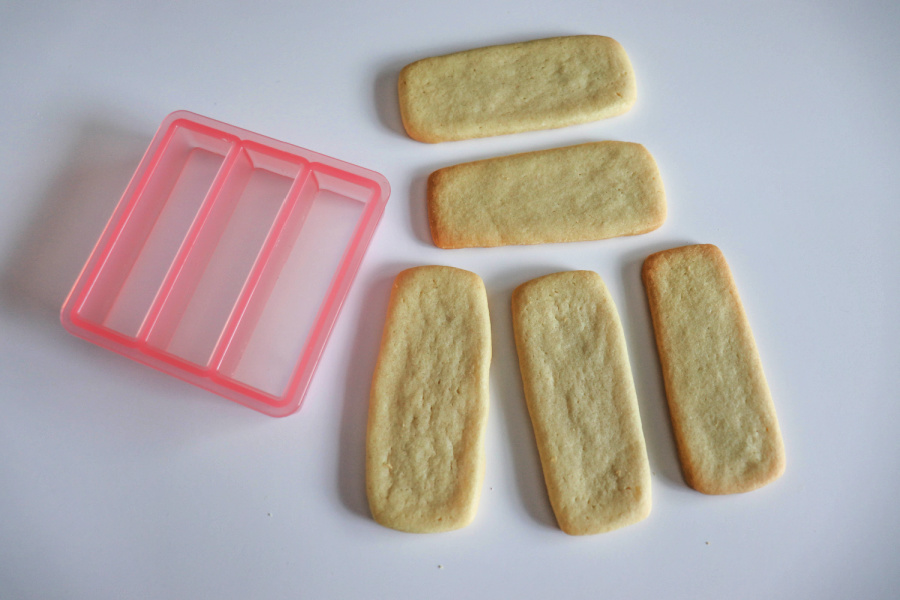 LOVE Sugar Cookie Tutorial (with Royal Icing)