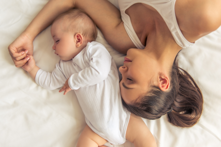 Feeding Baby Before Bedtime: 5 Facts Moms Should Know