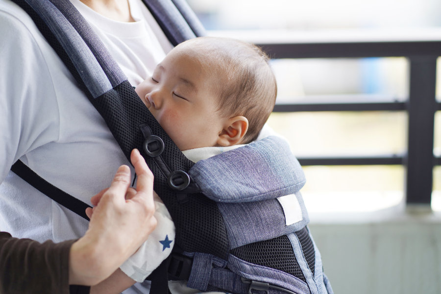 Stylish And Safe Carriers For Your Little One
