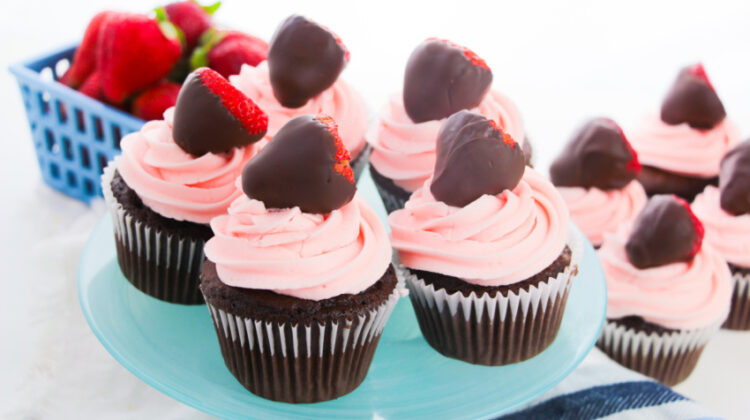 Chocolate-Covered Strawberry Cupcakes Recipe