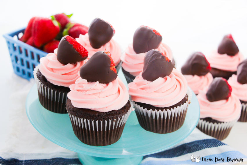 Chocolate-Covered Strawberry Cupcakes Recipe