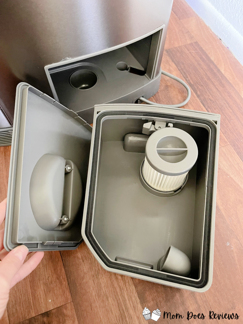 EyeVac+ is The Only Trash Bin That Cleans Your Floors
