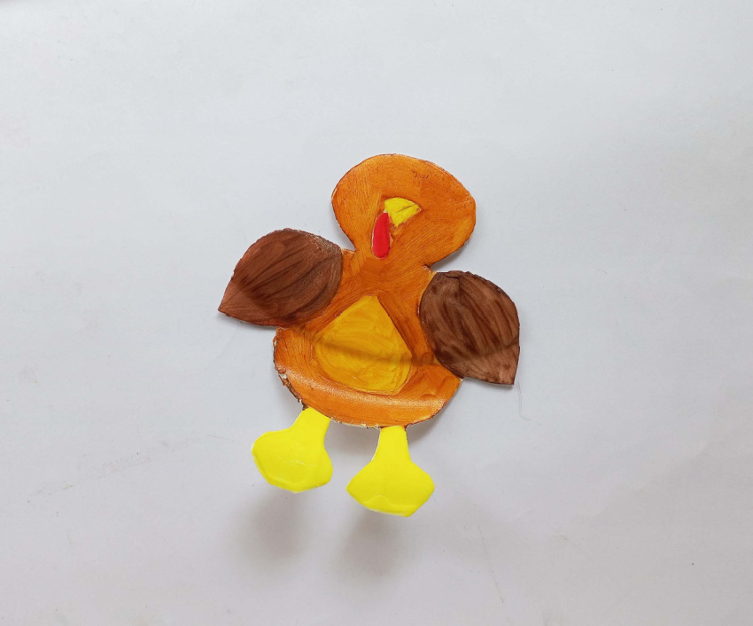 Paper Plate Turkey Craft process