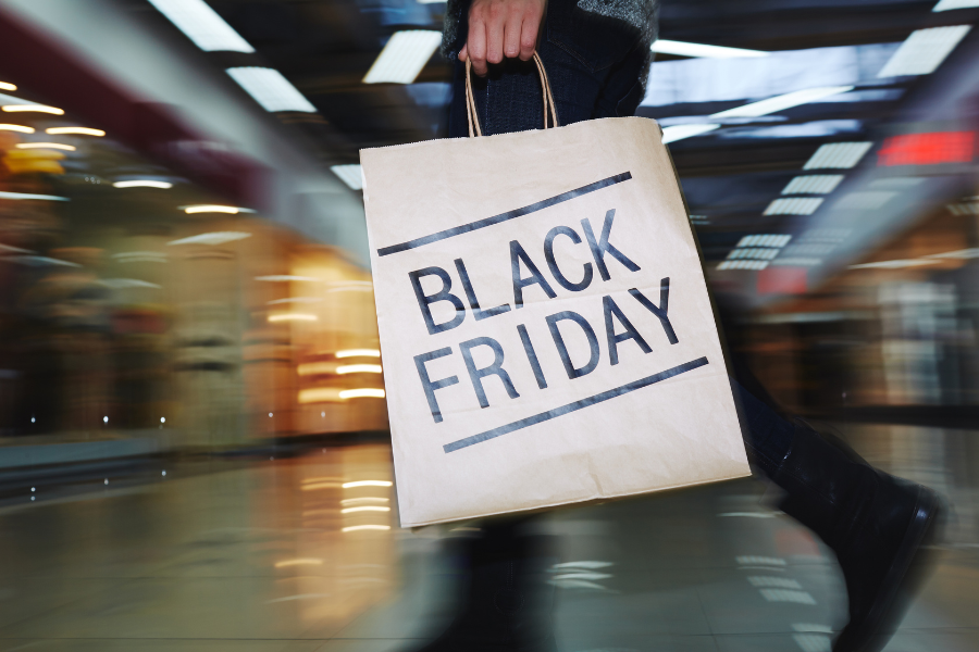 black friday shopping bag