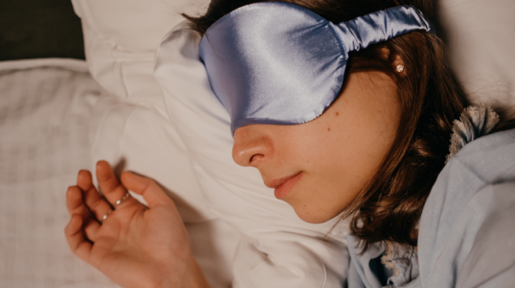 sleep with eye mask