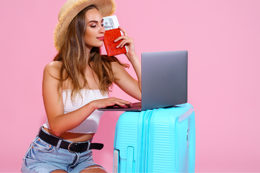 woman traveling with laptop