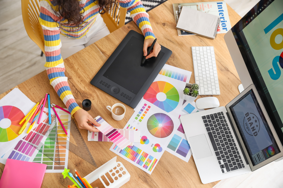 graphic tech designer