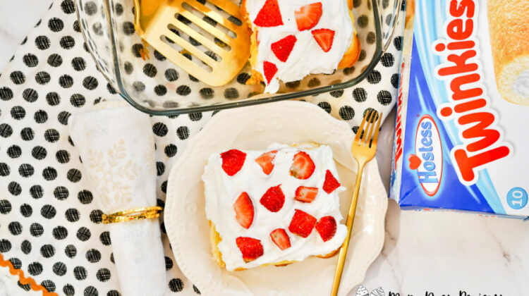 No-Bake Strawberry Twinkie Cake Recipe